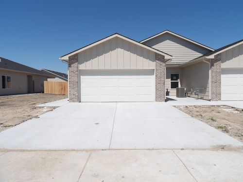 923 Fox Ridge St, Newton, KS, 67114-9078 | Card Image