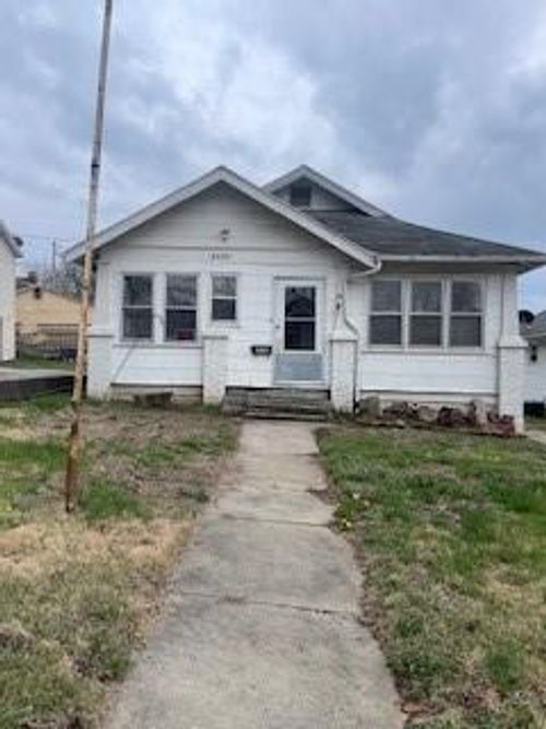 3030 Angelique St, Saint Joseph, MO, 64501-3411 | Card Image