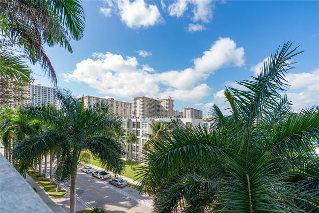 APT-508 - 17555 Atlantic Blvd, Condo with 3 bedrooms, 2 bathrooms and null parking in Sunny Isles Beach FL | Image 43