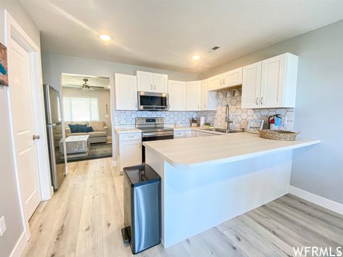 2-942 Newberg Dr, Garden City, UT, 84028 | Card Image