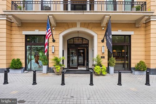 203-8551 Connecticut Ave, CHEVY CHASE, MD, 20815-6802 | Card Image