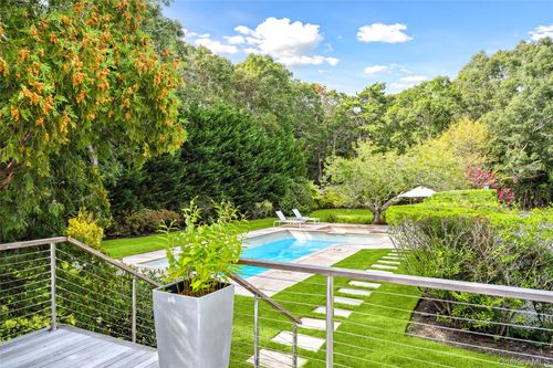30 Pheasant Run, Quogue, NY, 11959-4263 | Card Image