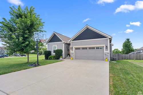 1658 Davis Cir, Eudora, KS, 66025-7905 | Card Image