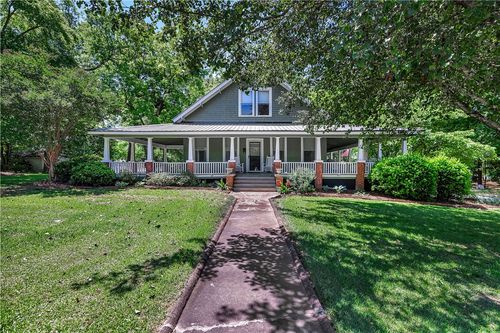 205 W Mauldin St, Walhalla, SC, 29691-2227 | Card Image