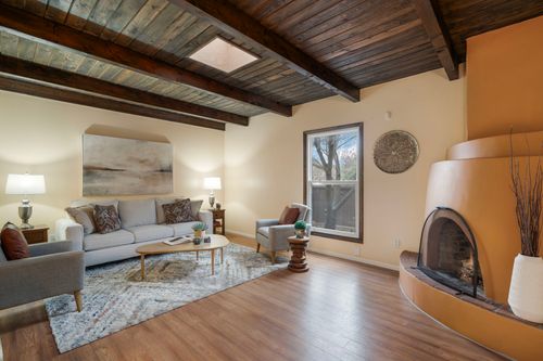 2978 Plaza Azul, Santa Fe, NM, 87507-5338 | Card Image