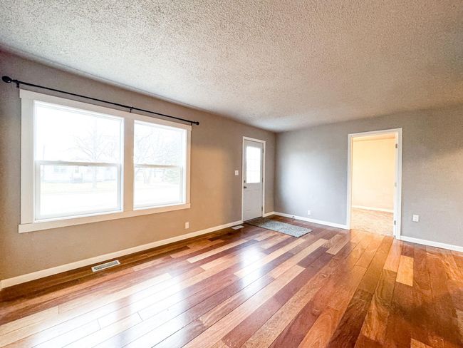 Living Room.jpg | Image 4