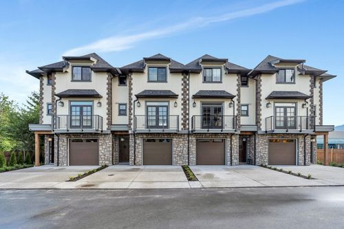8-6590 Fern St, Chilliwack, BC, V2R2Z7 | Card Image