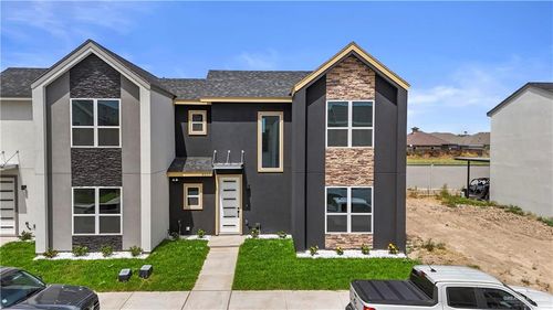5507 N Crown Point, Pharr, TX, 78577 | Card Image