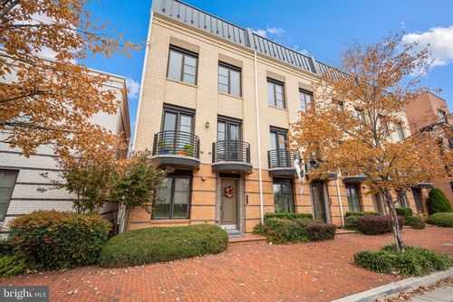 710 E Howell Ave, ALEXANDRIA, VA, 22301-3037 | Card Image