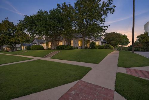 4400 Birchman Avenue, Fort Worth, TX, 76107 | Card Image