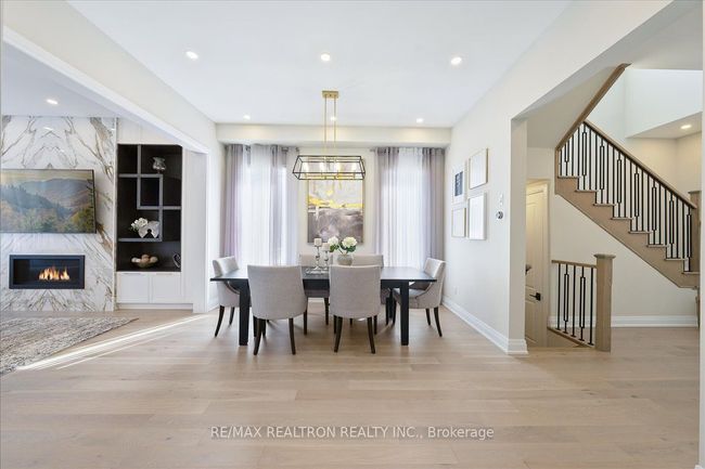 7 Maple Fields Cir, House other with 5 bedrooms, 4 bathrooms and 2 parking in Aurora ON | Image 9