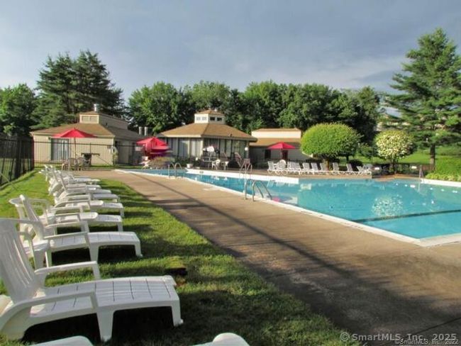 124 - 560 Yale Ave, Condo with 3 bedrooms, 3 bathrooms and 3 parking in Meriden CT | Image 24