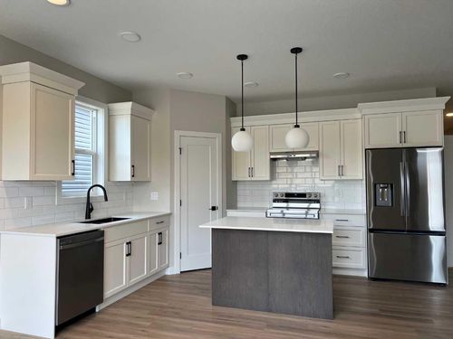 3 Gray Close, Sylvan Lake, AB, T4S0W4 | Card Image