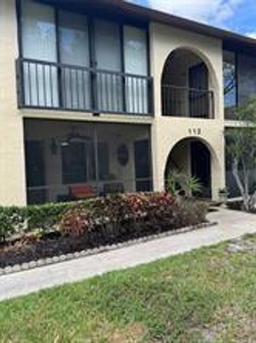 c1-113 Lake Pine Cir, Greenacres, FL, 33463-5517 | Card Image