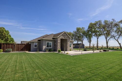 4486 Weir Ave, Livingston, CA, 95334-9526 | Card Image