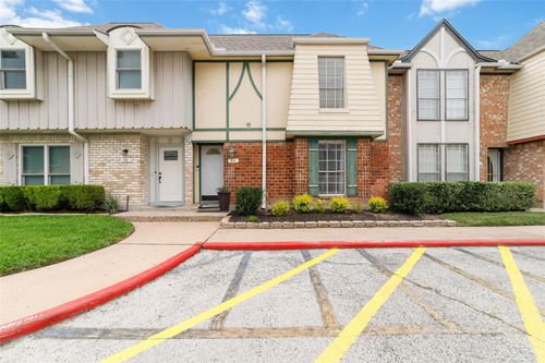 55-11002 Hammerly Boulevard, Houston, TX, 77043 | Card Image