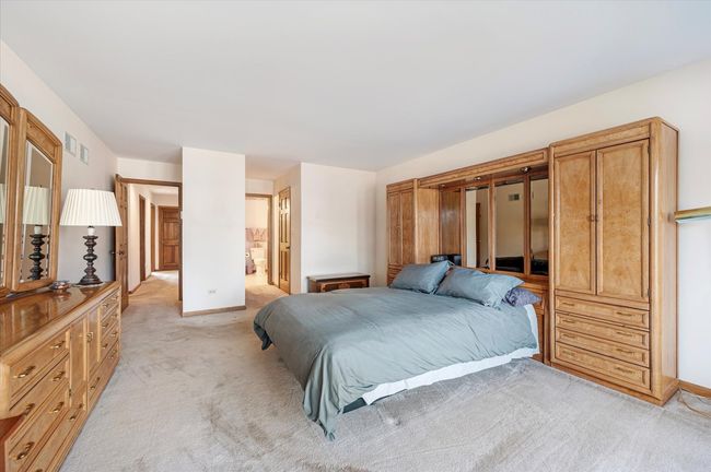 1144 W Trinity Dr, House other with 3 bedrooms, 4 bathrooms and 2 parking in ADDISON IL | Image 21