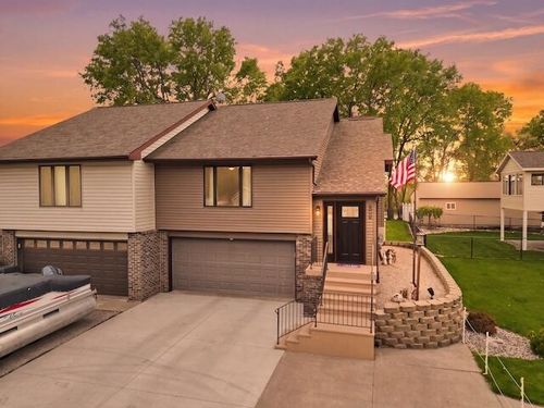 1207 Townsend St, La Crosse, WI, 54601-6241 | Card Image