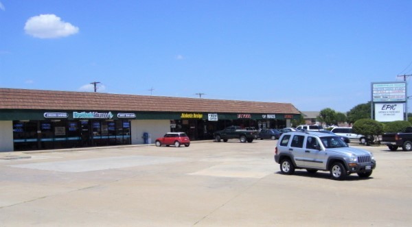 6621 North Beach St, Fort Worth, TX 76137