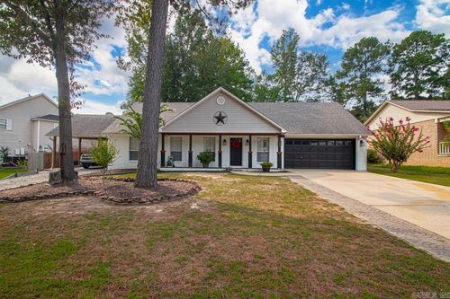 702 Holly Lynn Dr, Bryant, AR, 72022-2854 | Card Image