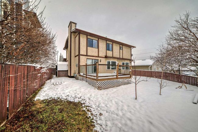 7 Hawksley Crescent Nw, Home with 4 bedrooms, 2 bathrooms and 4 parking in Calgary AB | Image 35