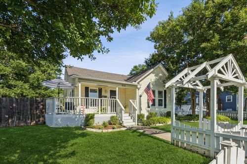 919 S Tennessee St, Mckinney, TX, 75069-6611 | Card Image