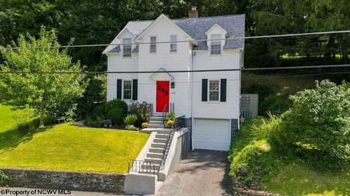 1243 College Park, Fairmont, WV, 26554 | Card Image