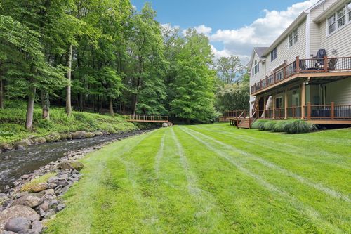 306 Old Mill Rd, Valley Cottage, NY, 10989-1517 | Card Image