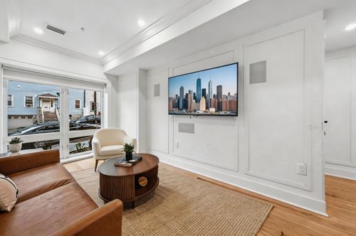 1-183 Zabriskie St, Jersey City, NJ, 07307-4316 | Card Image