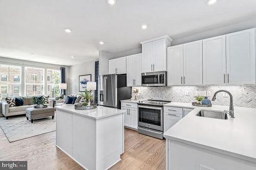 837 Lennox St, BALTIMORE, MD, 21217-4425 | Card Image