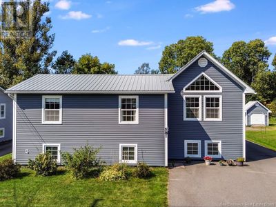 581 Brookside Dr, House other with 3 bedrooms, 2 bathrooms and null parking in Fredericton NB | Image 2