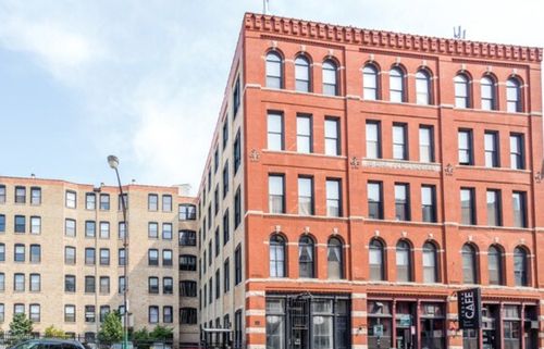 401-525 N Halsted St, Chicago, IL, 60642-5981 | Card Image