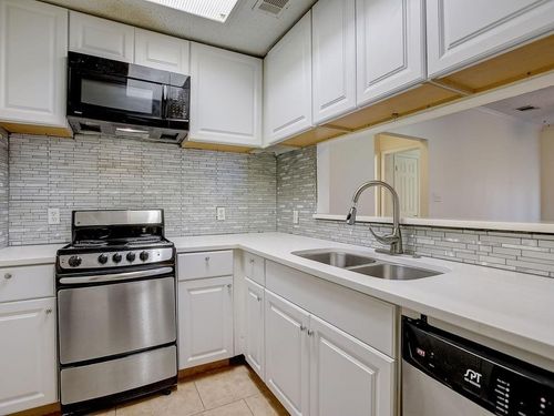 206-711 W 21st St, Austin, TX, 78705-5401 | Card Image