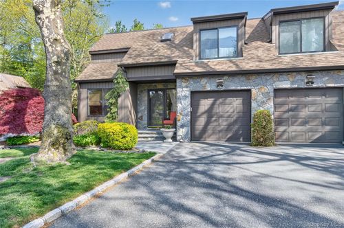 5-5 Pony Cir, Roslyn Heights, NY, 11577-1958 | Card Image