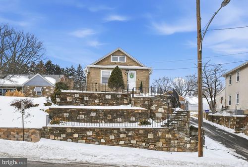 208 Limekiln Pike, GLENSIDE, PA, 19038-3320 | Card Image