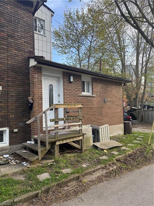 61-61 Waterloo St, Kitchener, ON, N2H3V1 | Card Image