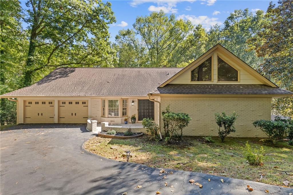 Gunstock Dr, Stone Mountain, GA 30087