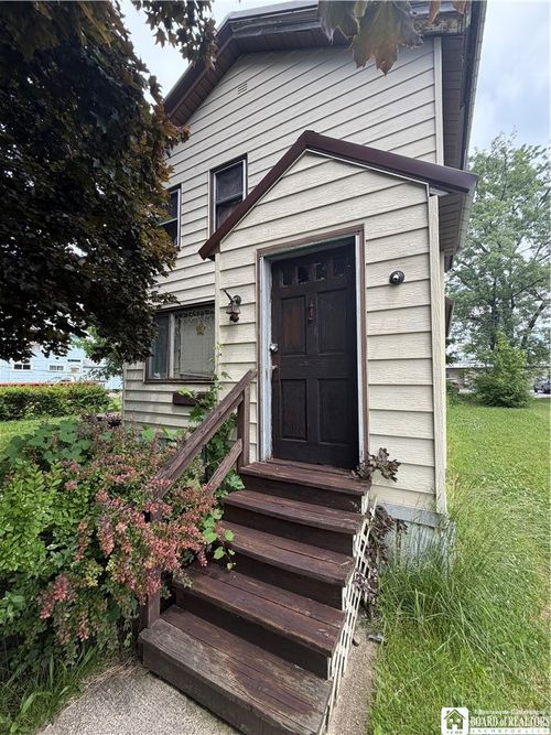 430 Deer St, Dunkirk, NY, 14048-2231 | Card Image