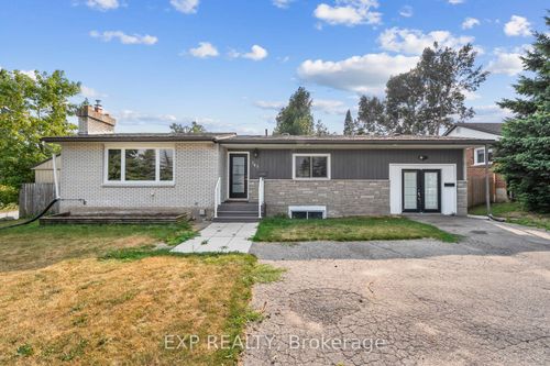 143 Westmount Dr N, Orillia, ON, L3V6C7 | Card Image