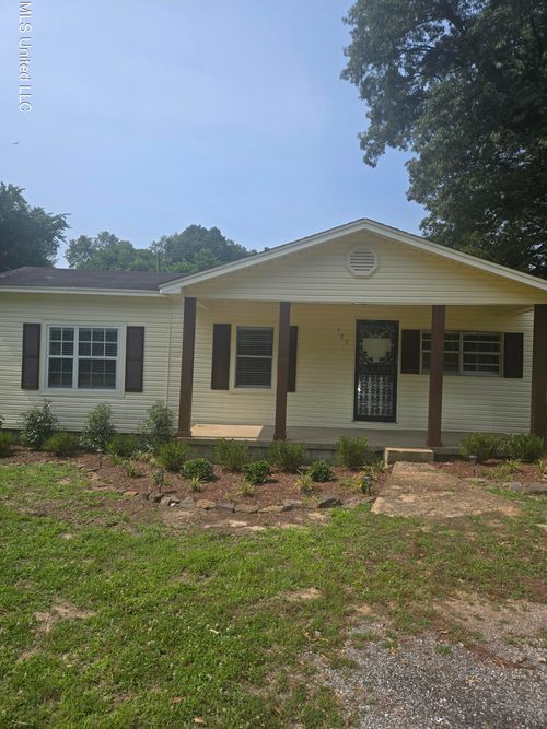 783 Rising Star Rd, Holly Springs, MS, 38635-3402 | Card Image