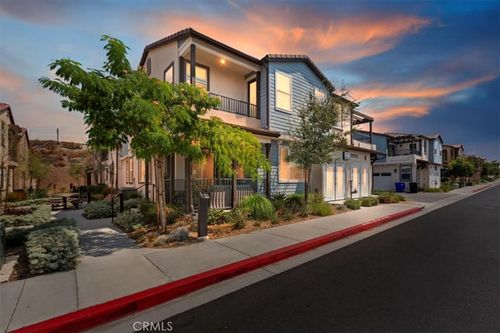 unit-2-15210 Horizon St, Fontana, CA, 92336-5283 | Card Image