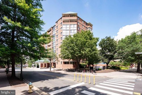 apt-212-1001 N Randolph St, ARLINGTON, VA, 22201-5603 | Card Image