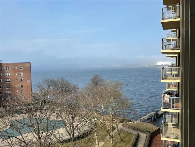 APT-8E - 166 Powells Cove Blvd, Home with 2 bedrooms, 2 bathrooms and null parking in Whitestone NY | Image 18