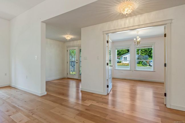 3rd bedroom or den w/French doors | Image 19