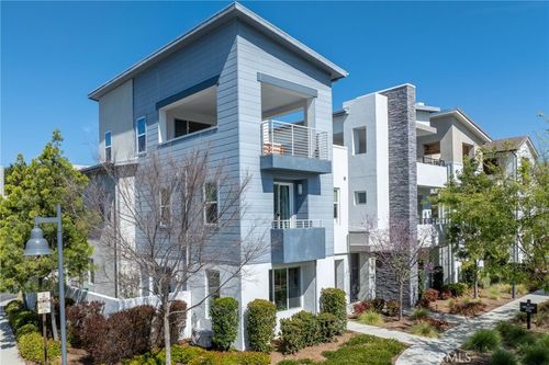 101 Stage, Irvine, CA, 92618-1365 | Card Image