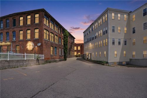 7-148 Bernon St, Woonsocket, RI, 02895-4366 | Card Image
