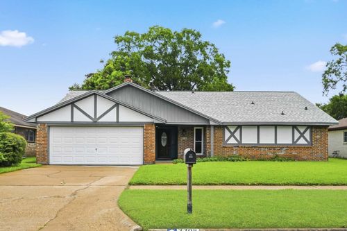 2705 Lufkin Ln, Deer Park, TX, 77536-4819 | Card Image