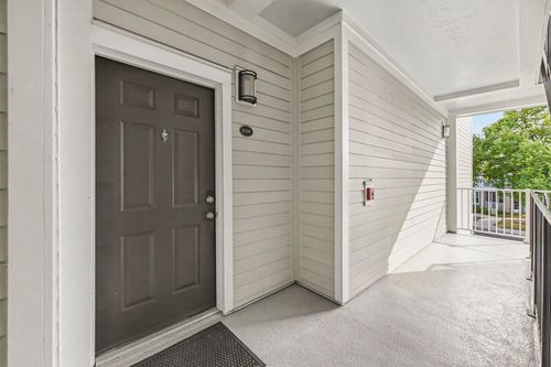 8200-130 River Landing Dr, Daniel Island, SC, 29492-7419 | Card Image
