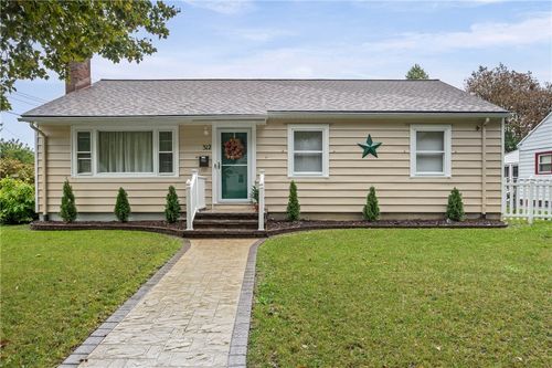 312 Avery St, Rochester, NY, 14606-2636 | Card Image