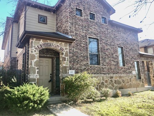 215 N College St, Georgetown, TX, 78626-4102 | Card Image